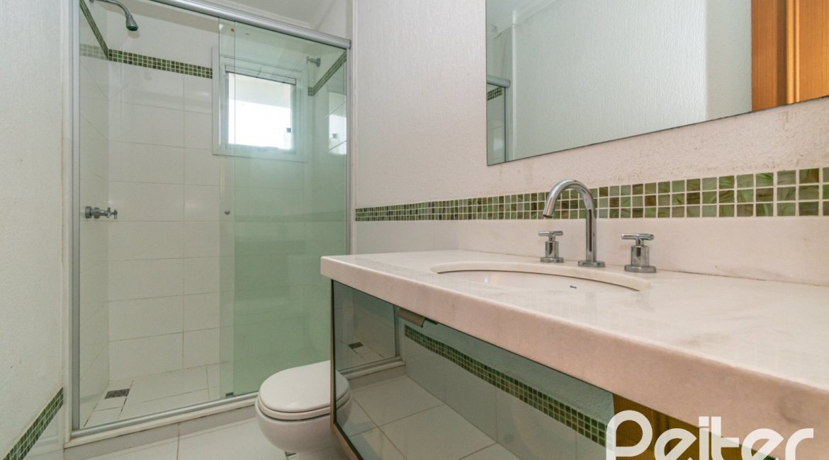 Casa em Condomínio à venda com 333m², 3 dormitórios, 3 suítes, 4 vagas, no bairro Terra Ville em PORTO ALEGRE