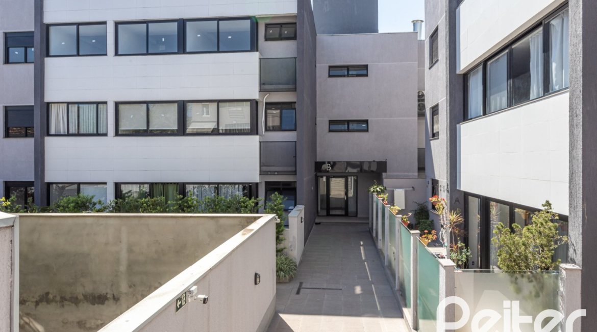 Apartamento à venda com 108m², 2 dormitórios, 2 suítes, 2 vagas, no bairro Nonoai em PORTO ALEGRE