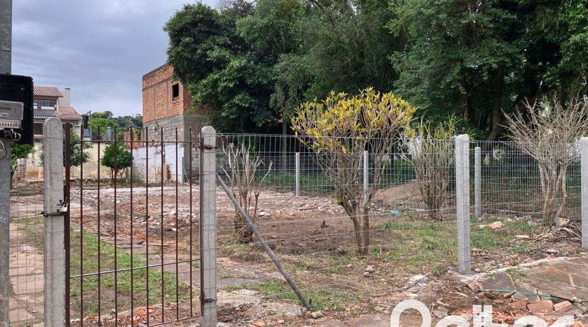 Terreno à venda com 429m², no bairro Ipanema em Porto Alegre