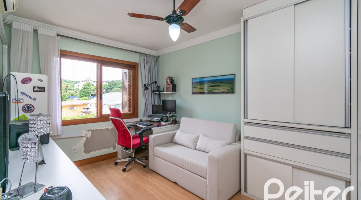 Apartamento à venda com 154m², 3 dormitórios, 1 suíte, 3 vagas, no bairro Tristeza em PORTO ALEGRE