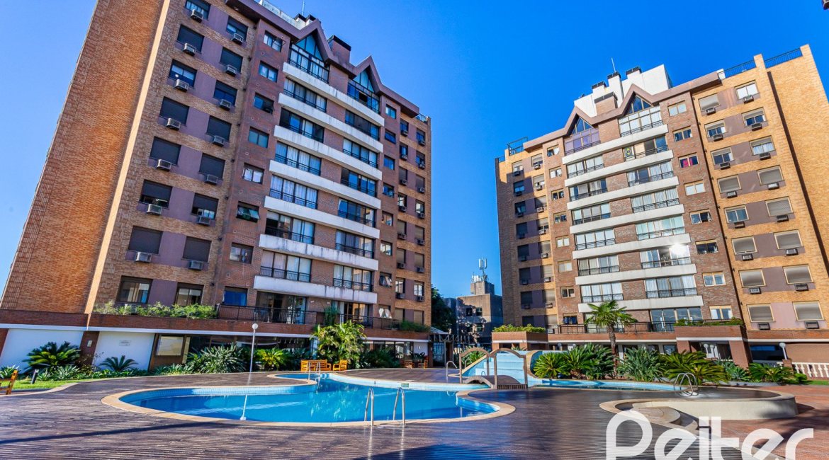 Apartamento à venda com 94m², 3 dormitórios, 1 suíte, 2 vagas, no bairro Tristeza em PORTO ALEGRE