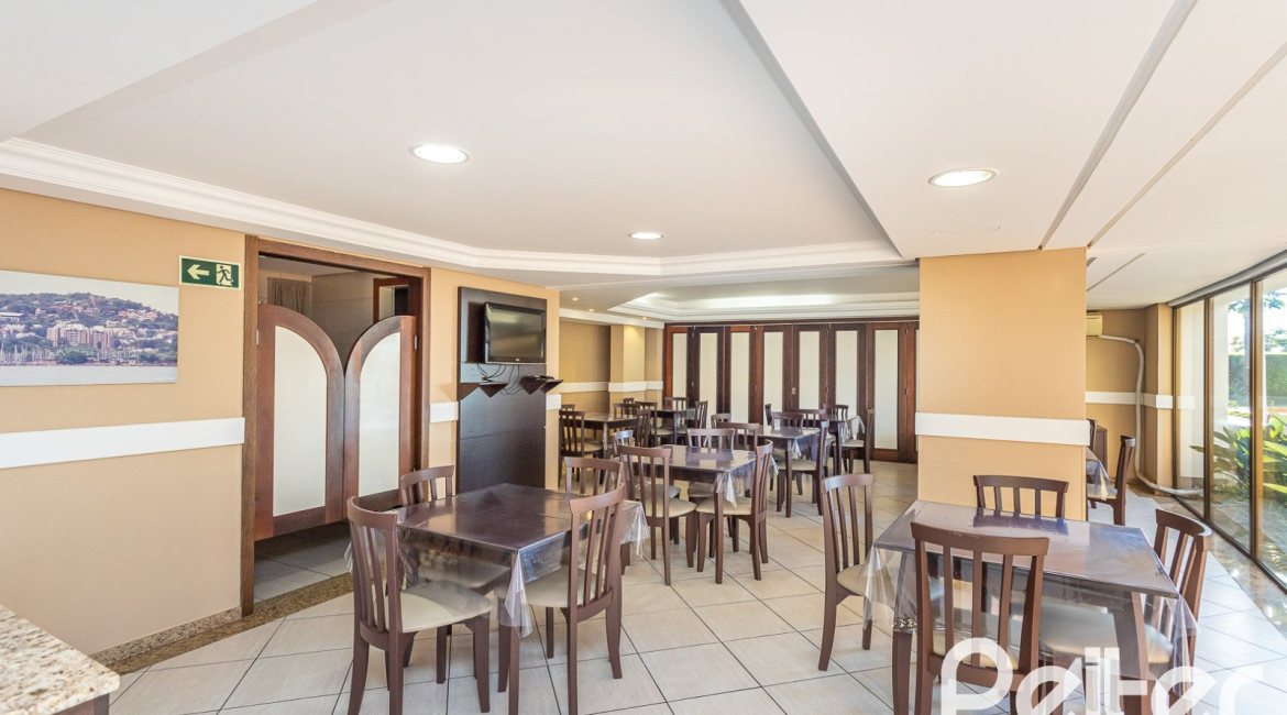 Apartamento à venda com 94m², 3 dormitórios, 1 suíte, 2 vagas, no bairro Tristeza em PORTO ALEGRE