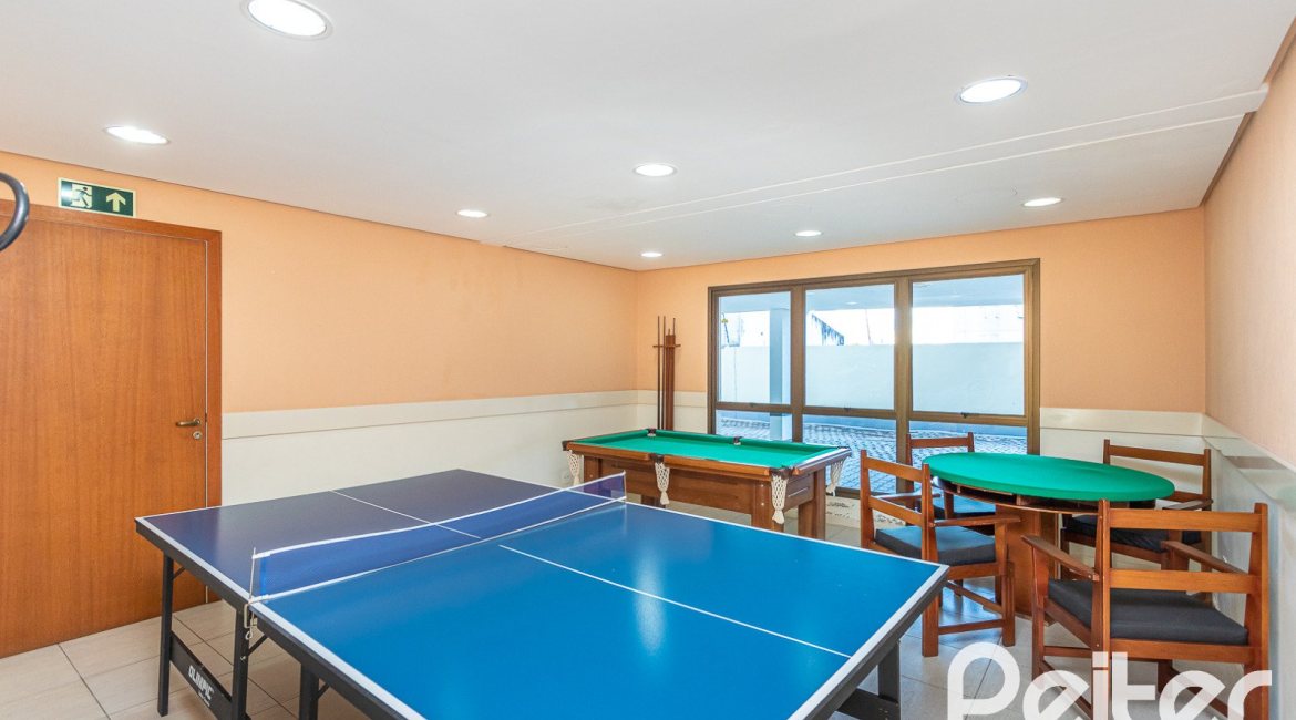 Apartamento à venda com 94m², 3 dormitórios, 1 suíte, 2 vagas, no bairro Tristeza em PORTO ALEGRE