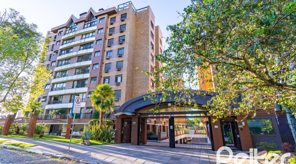 Apartamento à venda com 94m², 3 dormitórios, 1 suíte, 2 vagas, no bairro Tristeza em PORTO ALEGRE