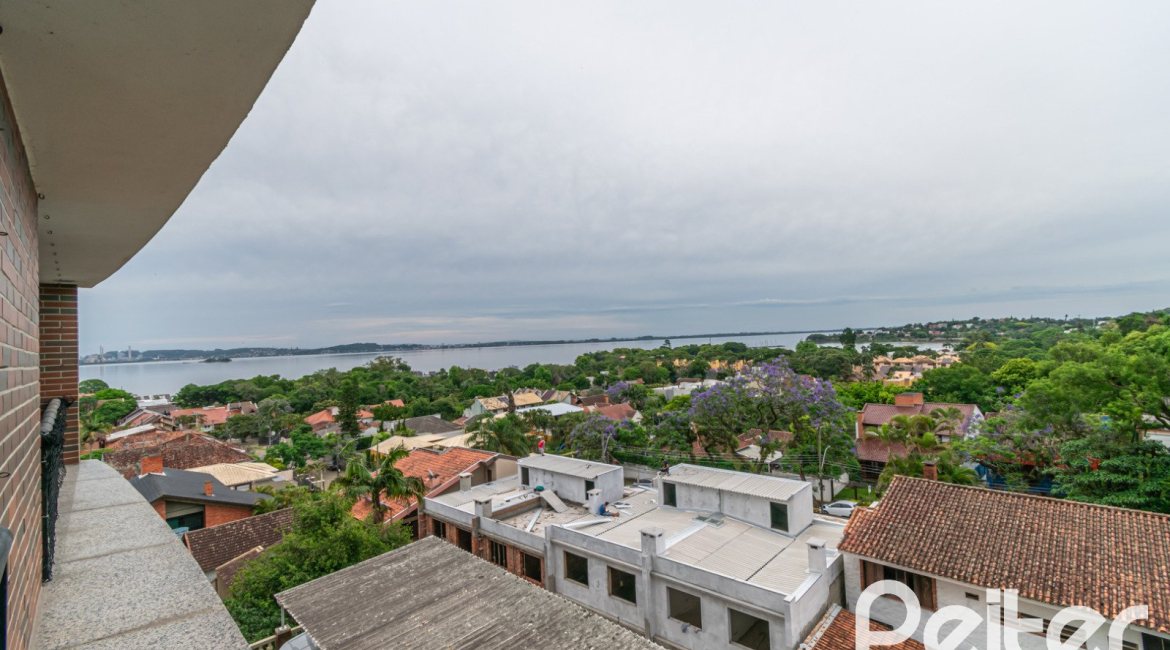 Apartamento à venda com 94m², 3 dormitórios, 1 suíte, 2 vagas, no bairro Tristeza em PORTO ALEGRE