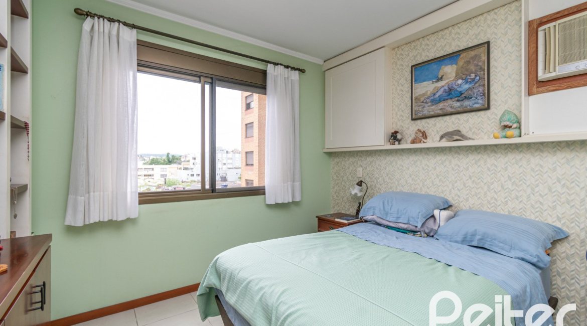 Apartamento à venda com 94m², 3 dormitórios, 1 suíte, 2 vagas, no bairro Tristeza em PORTO ALEGRE