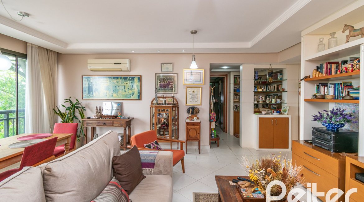 Apartamento à venda com 94m², 3 dormitórios, 1 suíte, 2 vagas, no bairro Tristeza em PORTO ALEGRE