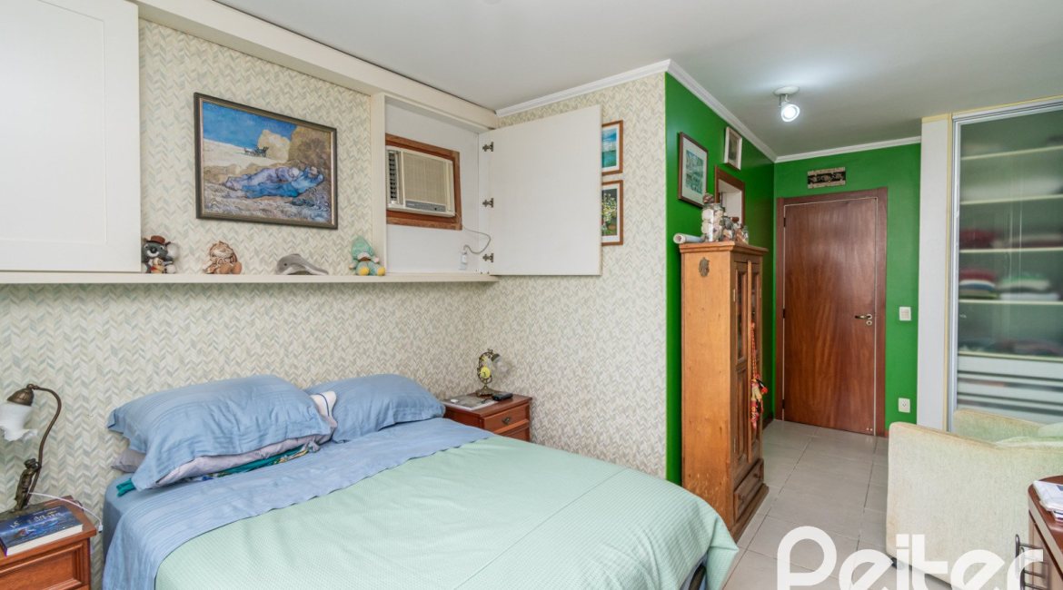 Apartamento à venda com 94m², 3 dormitórios, 1 suíte, 2 vagas, no bairro Tristeza em PORTO ALEGRE