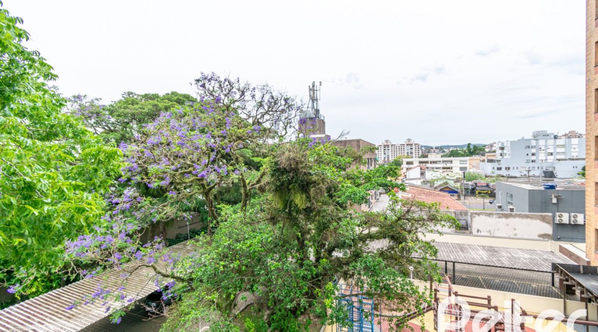 Apartamento à venda com 94m², 3 dormitórios, 1 suíte, 2 vagas, no bairro Tristeza em PORTO ALEGRE