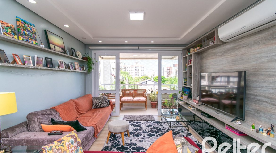 Apartamento à venda com 152m², 3 dormitórios, 1 suíte, 2 vagas, no bairro Tristeza em PORTO ALEGRE