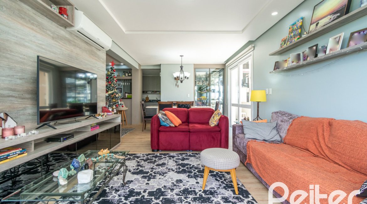 Apartamento à venda com 152m², 3 dormitórios, 1 suíte, 2 vagas, no bairro Tristeza em PORTO ALEGRE