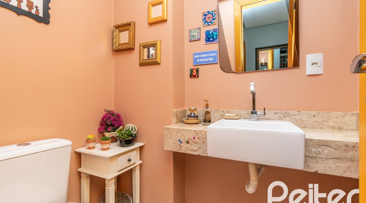 Apartamento à venda com 152m², 3 dormitórios, 1 suíte, 2 vagas, no bairro Tristeza em PORTO ALEGRE