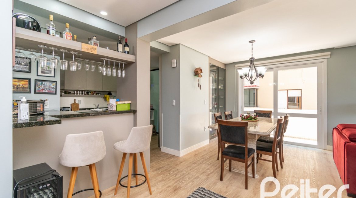 Apartamento à venda com 152m², 3 dormitórios, 1 suíte, 2 vagas, no bairro Tristeza em PORTO ALEGRE