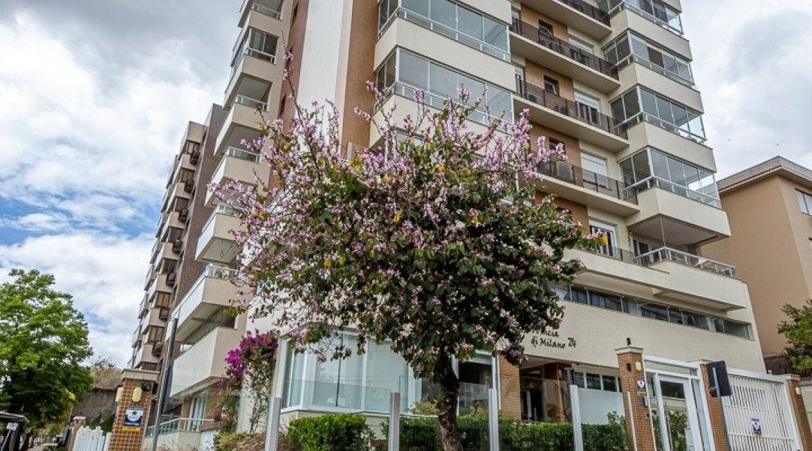 Apartamento à venda com 152m², 3 dormitórios, 1 suíte, 2 vagas, no bairro Tristeza em PORTO ALEGRE