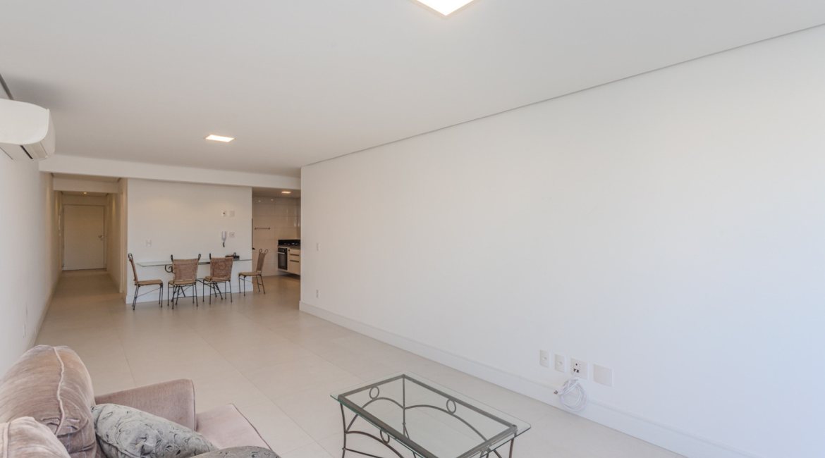 Apartamento à venda com 133m², 3 dormitórios, 3 suítes, 2 vagas, no bairro Tristeza em PORTO ALEGRE