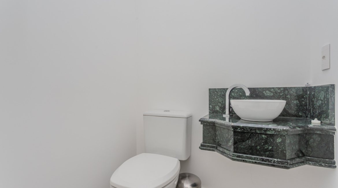 Apartamento à venda com 133m², 3 dormitórios, 3 suítes, 2 vagas, no bairro Tristeza em PORTO ALEGRE