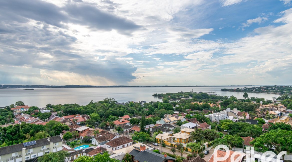 Cobertura à venda com 175m², 3 dormitórios, 1 suíte, 3 vagas, no bairro Tristeza em Porto Alegre
