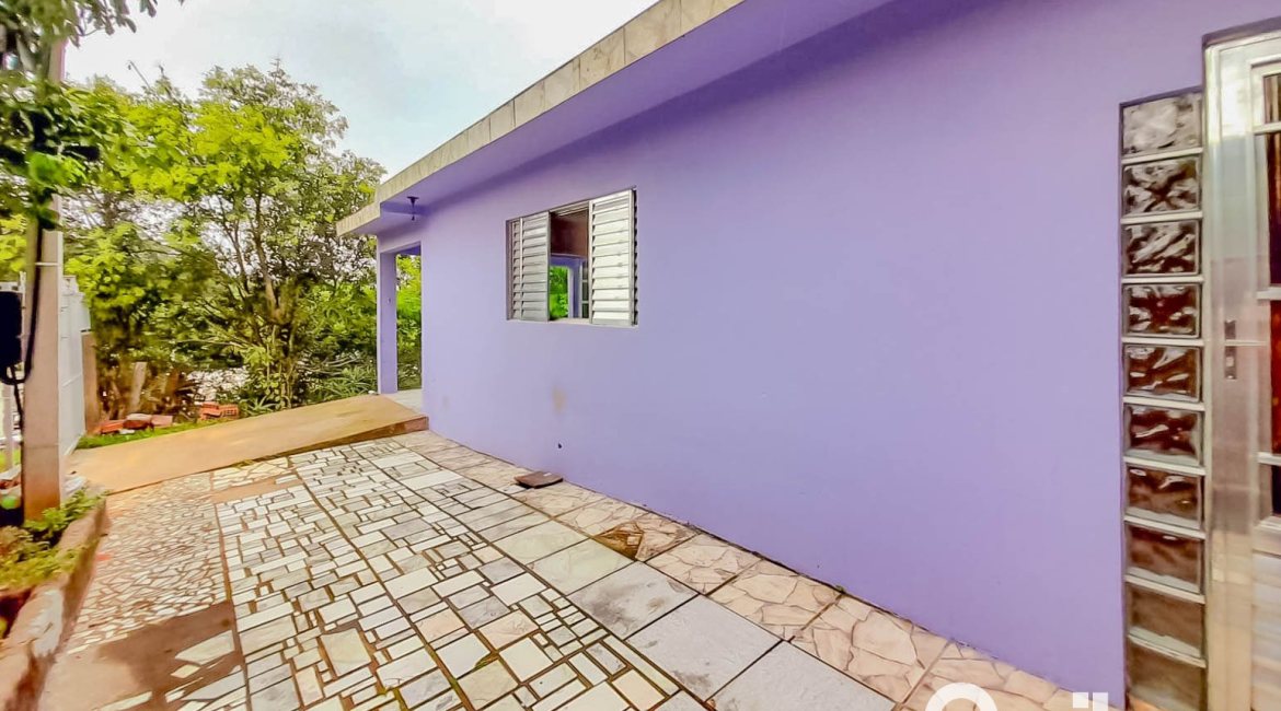 Casa à venda com 70m², 2 dormitórios, 2 vagas, no bairro Campo Novo em Porto Alegre