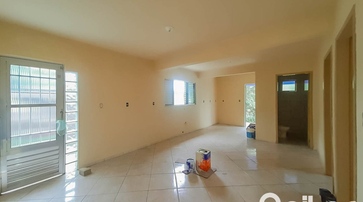 Casa à venda com 70m², 2 dormitórios, 2 vagas, no bairro Campo Novo em Porto Alegre