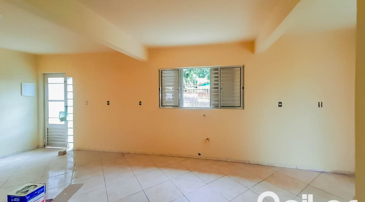 Casa à venda com 70m², 2 dormitórios, 2 vagas, no bairro Campo Novo em Porto Alegre