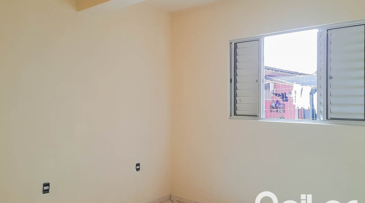 Casa à venda com 70m², 2 dormitórios, 2 vagas, no bairro Campo Novo em Porto Alegre