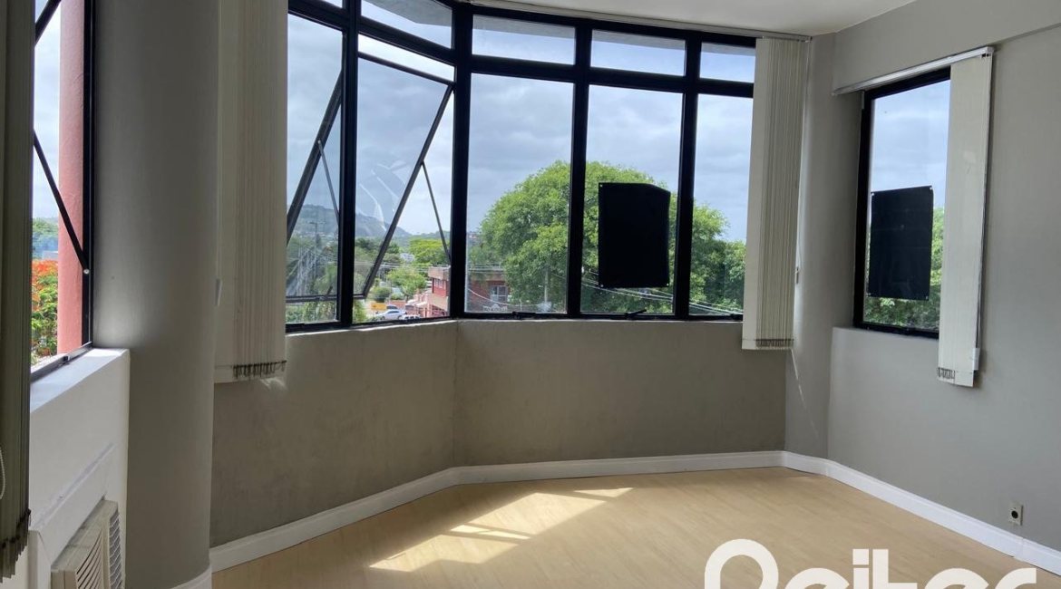 Comercial à venda com 26m², no bairro Ipanema em Porto Alegre