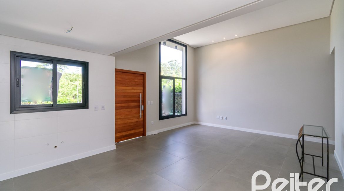 Casa em Condomínio à venda com 93m², 3 dormitórios, 1 suíte, 2 vagas, no bairro Hípica em Porto Alegre