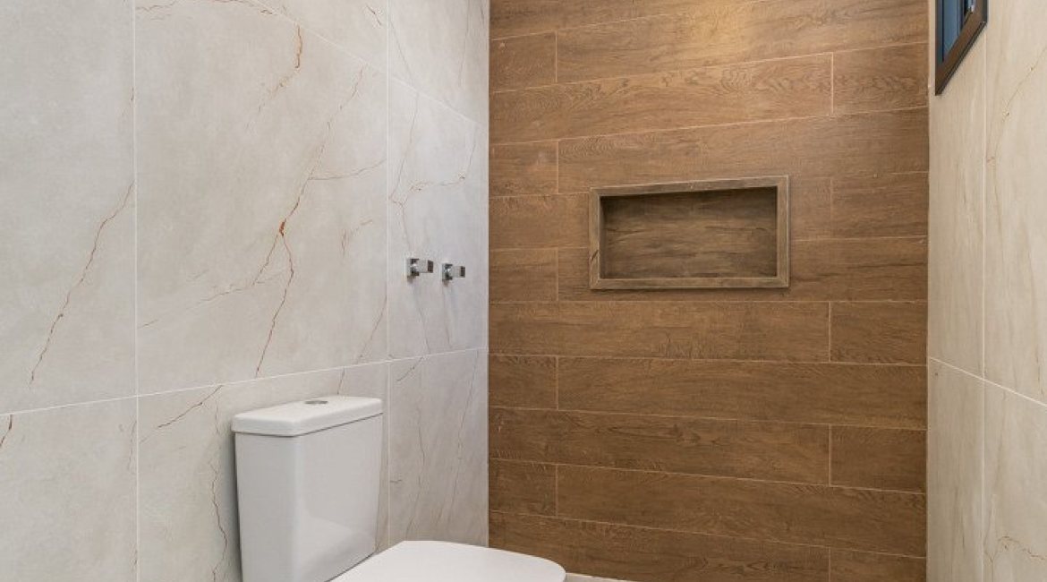 Casa em Condomínio à venda com 93m², 3 dormitórios, 1 suíte, 2 vagas, no bairro Hípica em Porto Alegre