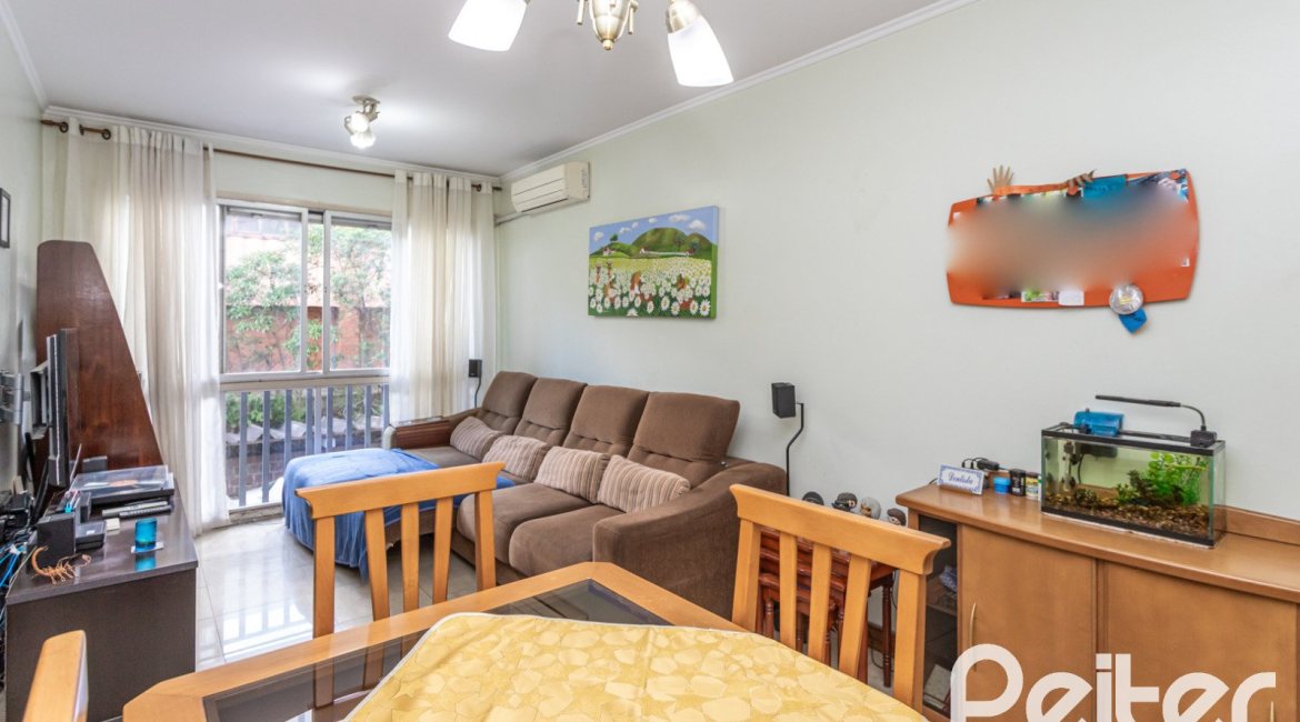 Apartamento à venda com 79m², 3 dormitórios, no bairro Cristal em Porto Alegre