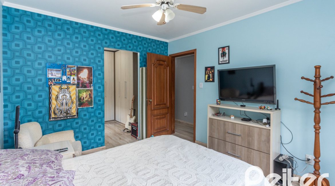 Apartamento à venda com 79m², 3 dormitórios, no bairro Cristal em Porto Alegre