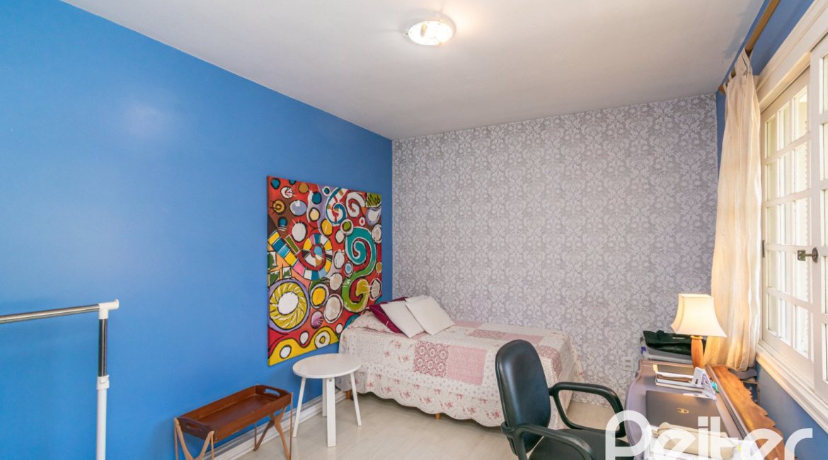 Casa em Condomínio à venda com 192m², 3 dormitórios, 2 suítes, 2 vagas, no bairro Jardim Isabel em Porto Alegre