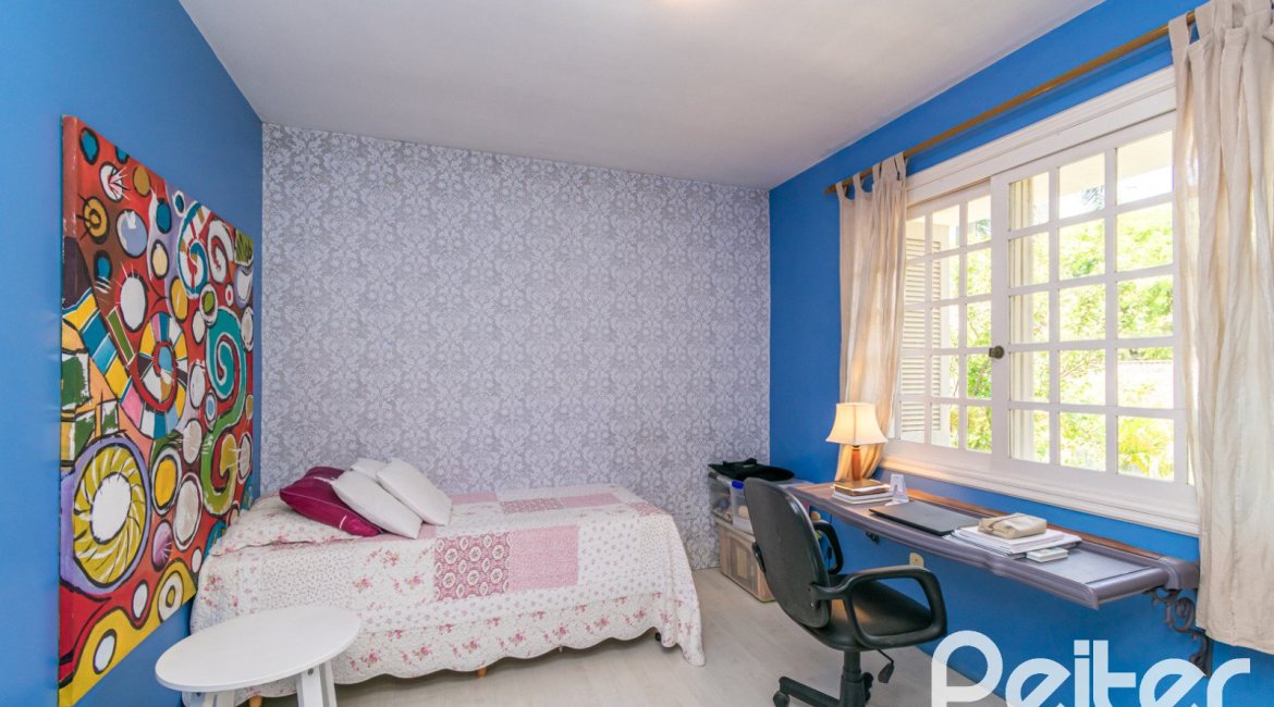 Casa em Condomínio à venda com 192m², 3 dormitórios, 2 suítes, 2 vagas, no bairro Jardim Isabel em Porto Alegre