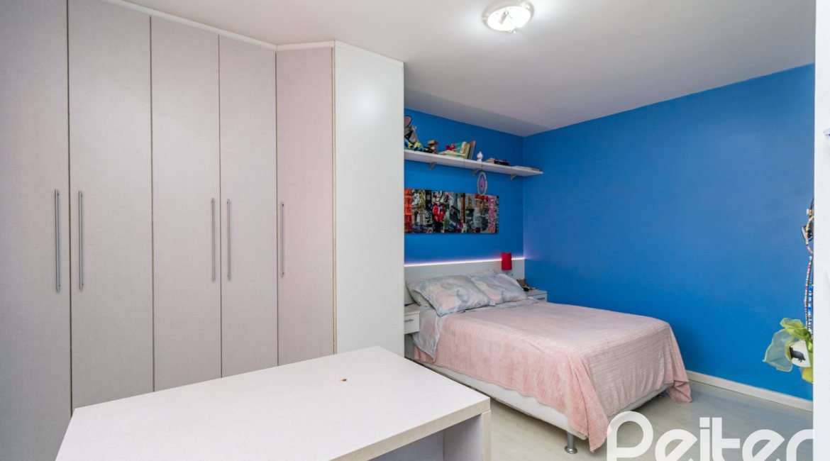 Casa em Condomínio à venda com 192m², 3 dormitórios, 2 suítes, 2 vagas, no bairro Jardim Isabel em Porto Alegre