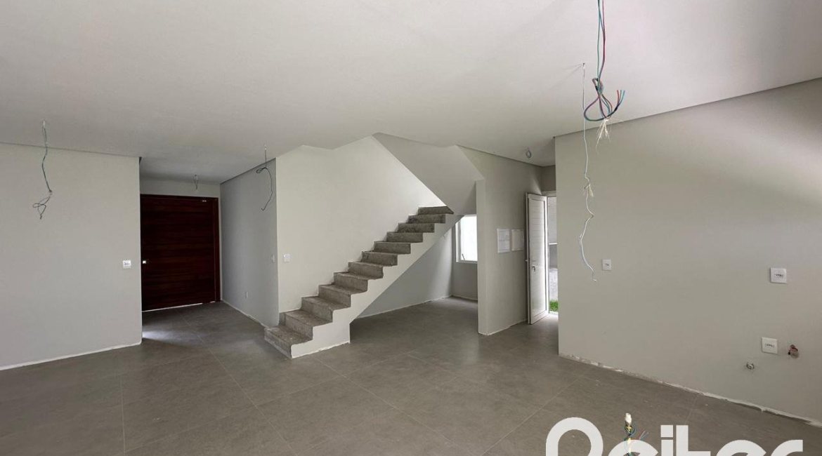 Casa em Condomínio à venda com 266m², 3 dormitórios, 3 suítes, 2 vagas, no bairro Hipica em PORTO ALEGRE