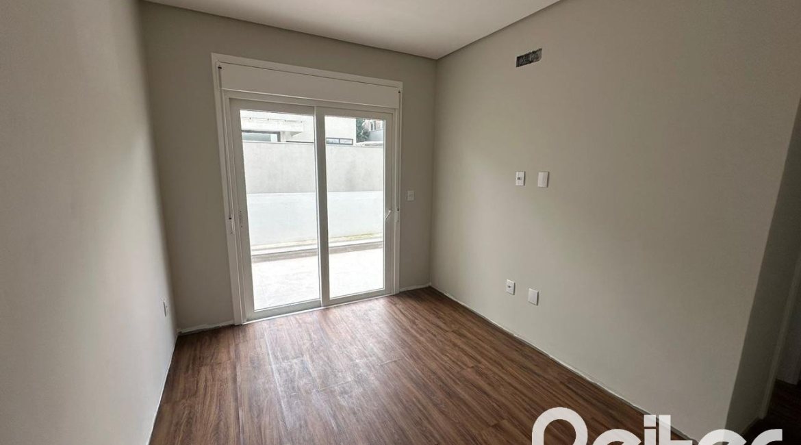 Casa em Condomínio à venda com 266m², 3 dormitórios, 3 suítes, 2 vagas, no bairro Hipica em PORTO ALEGRE