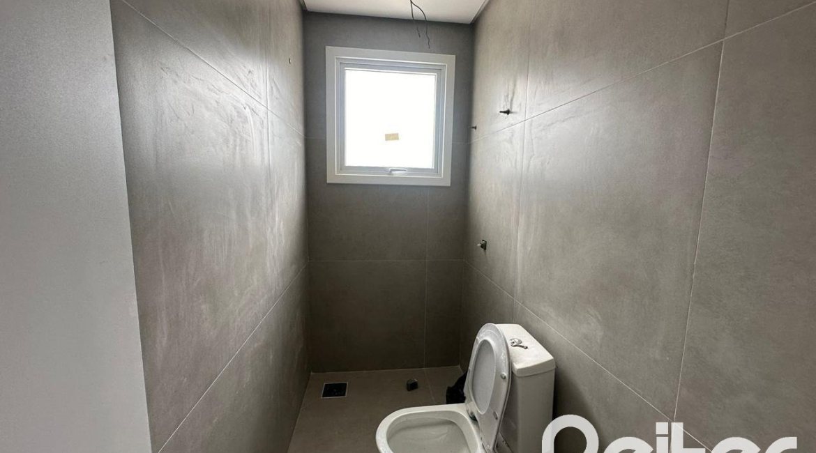 Casa em Condomínio à venda com 266m², 3 dormitórios, 3 suítes, 2 vagas, no bairro Hipica em PORTO ALEGRE