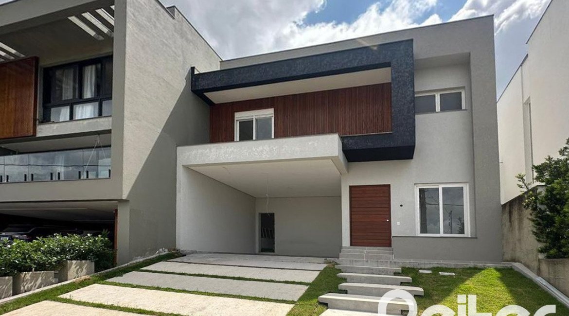 Casa em Condomínio à venda com 266m², 3 dormitórios, 3 suítes, 2 vagas, no bairro Hipica em PORTO ALEGRE
