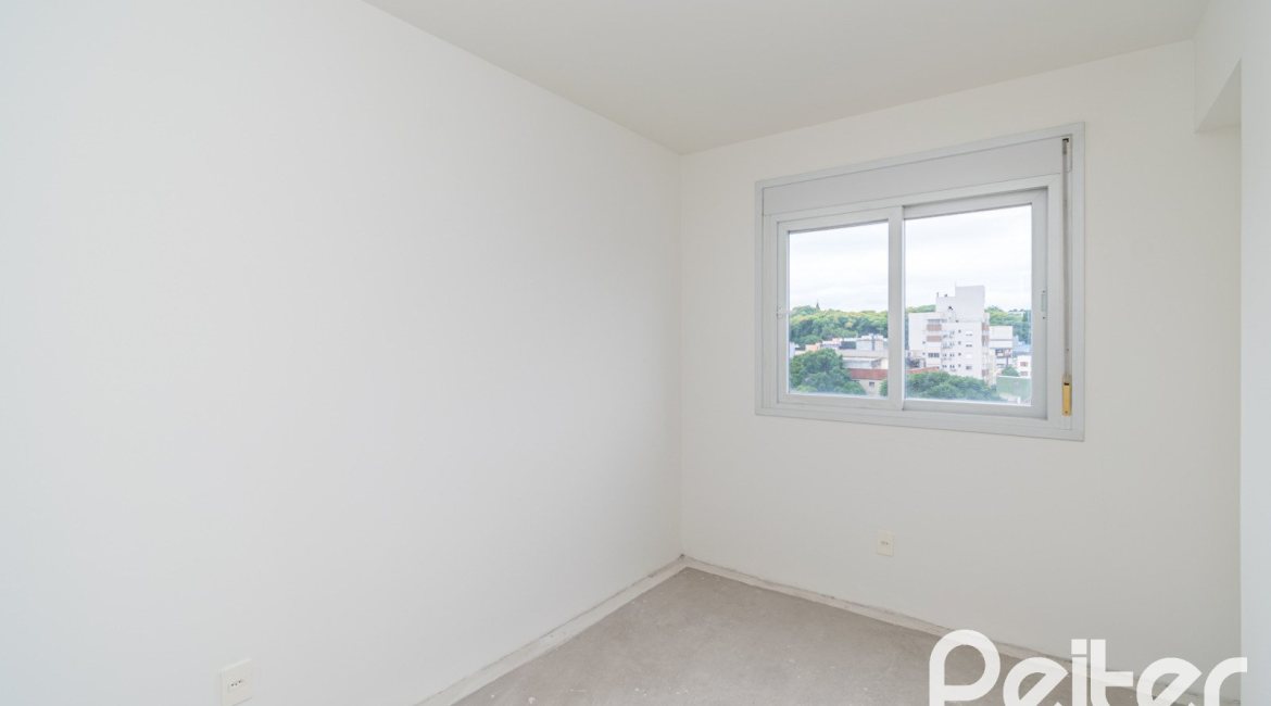 Apartamento à venda com 76m², 3 dormitórios, 1 suíte, 1 vaga, no bairro Azenha em Porto Alegre