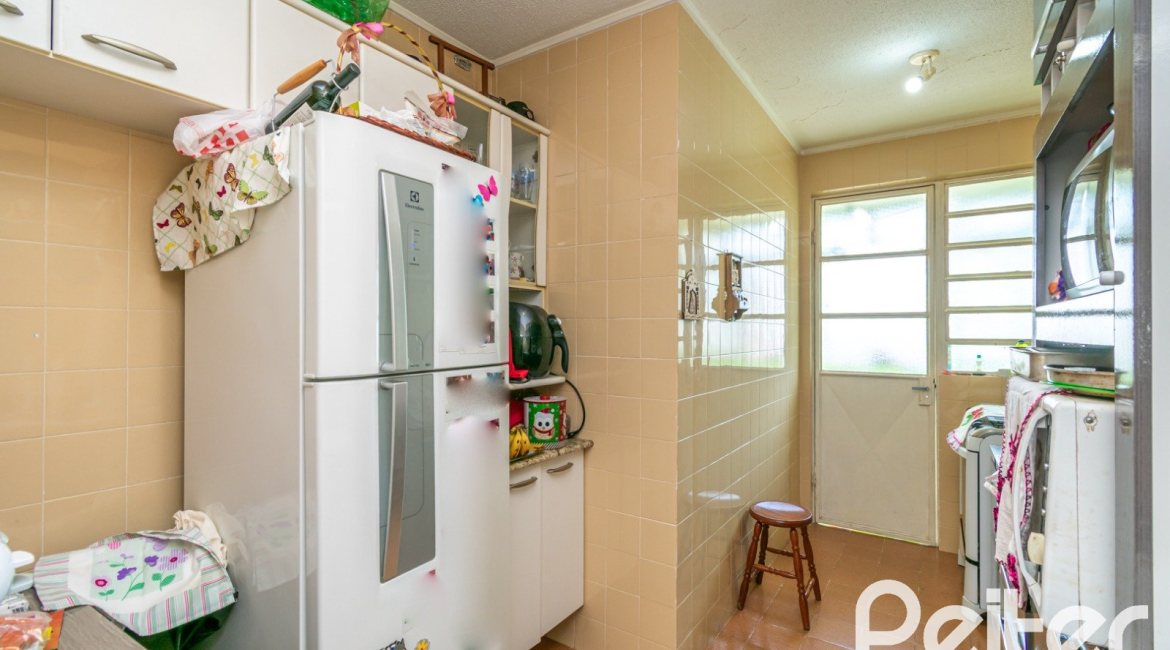 Apartamento à venda com 68m², 2 dormitórios, no bairro Tristeza em Porto Alegre