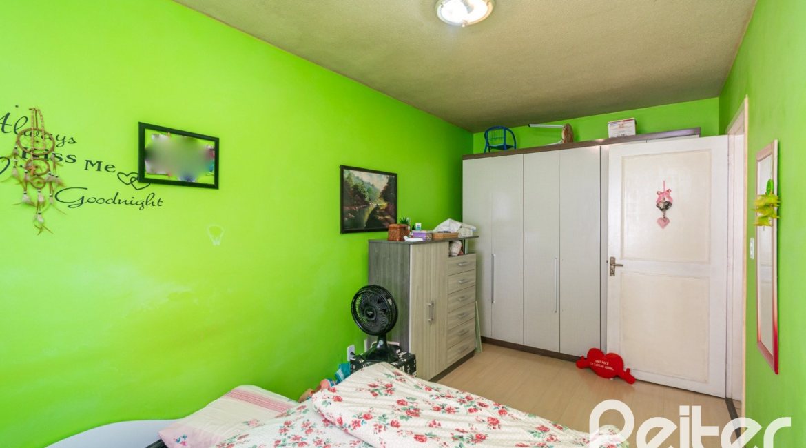 Apartamento à venda com 68m², 2 dormitórios, no bairro Tristeza em Porto Alegre