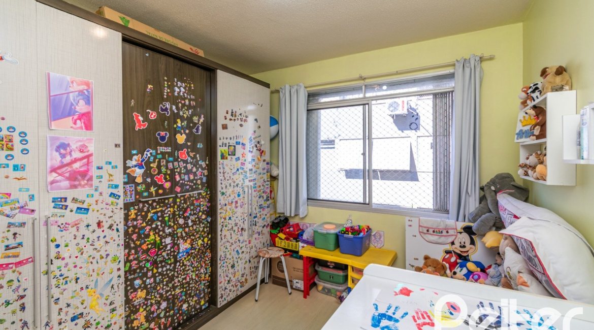 Apartamento à venda com 68m², 2 dormitórios, no bairro Tristeza em Porto Alegre