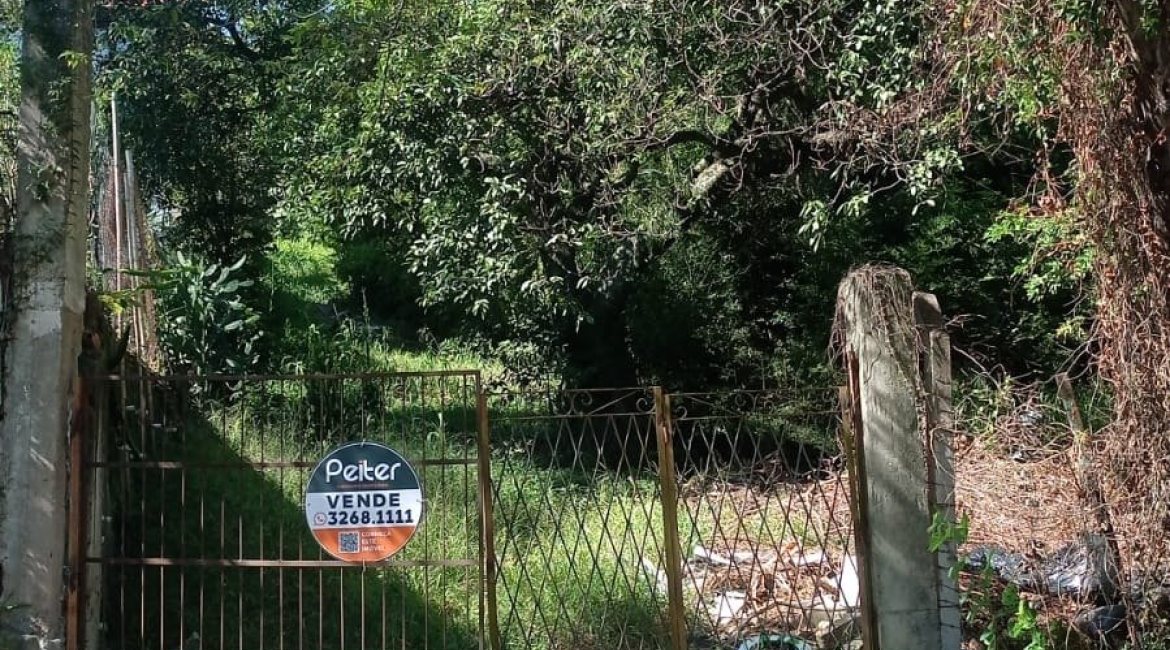 Terreno à venda com 1884m², no bairro Tristeza em Porto Alegre