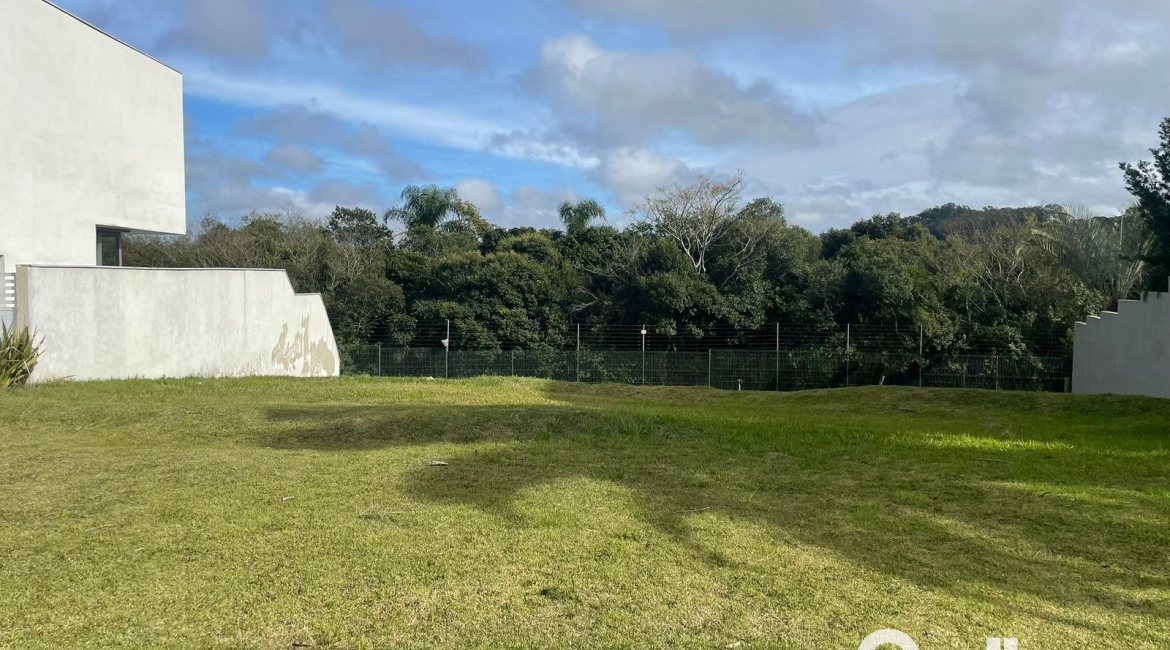 Terreno em condomínio à venda com 615m², no bairro Alphaville em PORTO ALEGRE