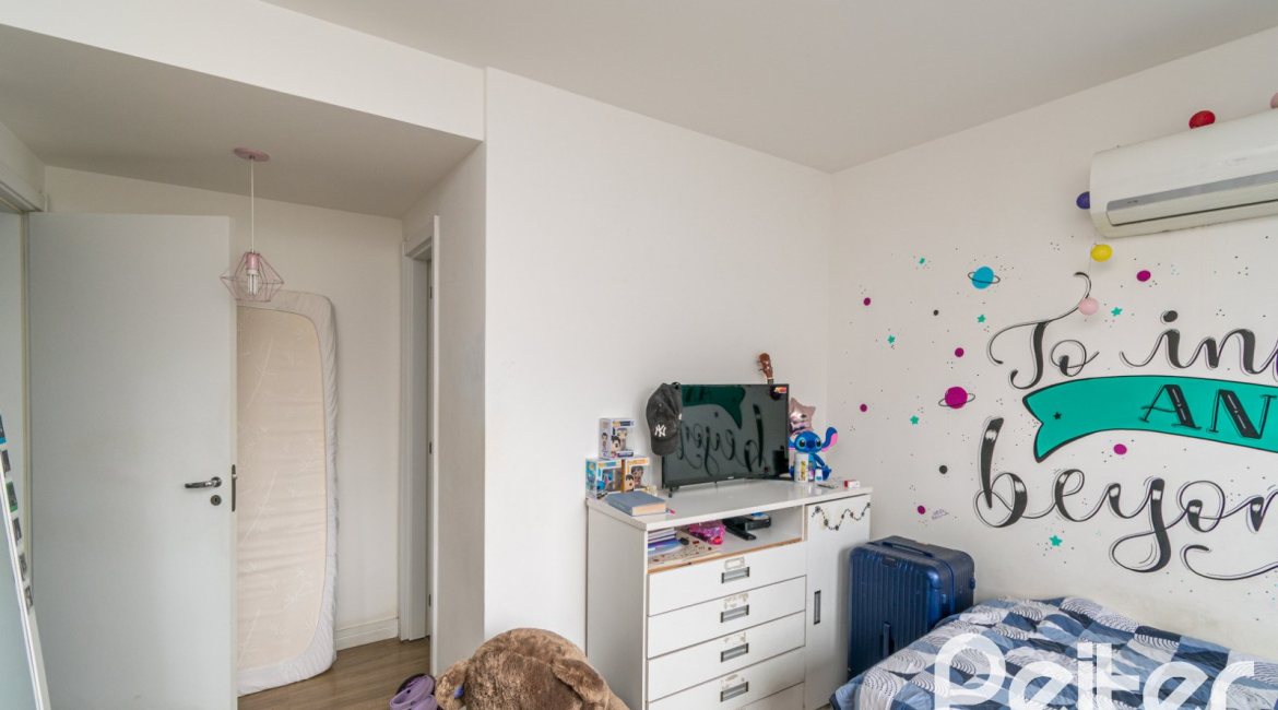 Apartamento à venda com 79m², 3 dormitórios, 1 suíte, 1 vaga, no bairro Cidade Baixa em Porto Alegre