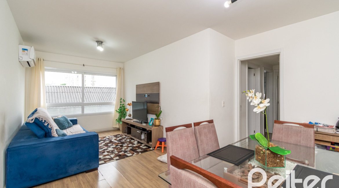 Apartamento à venda com 79m², 3 dormitórios, 1 suíte, 1 vaga, no bairro Cidade Baixa em Porto Alegre