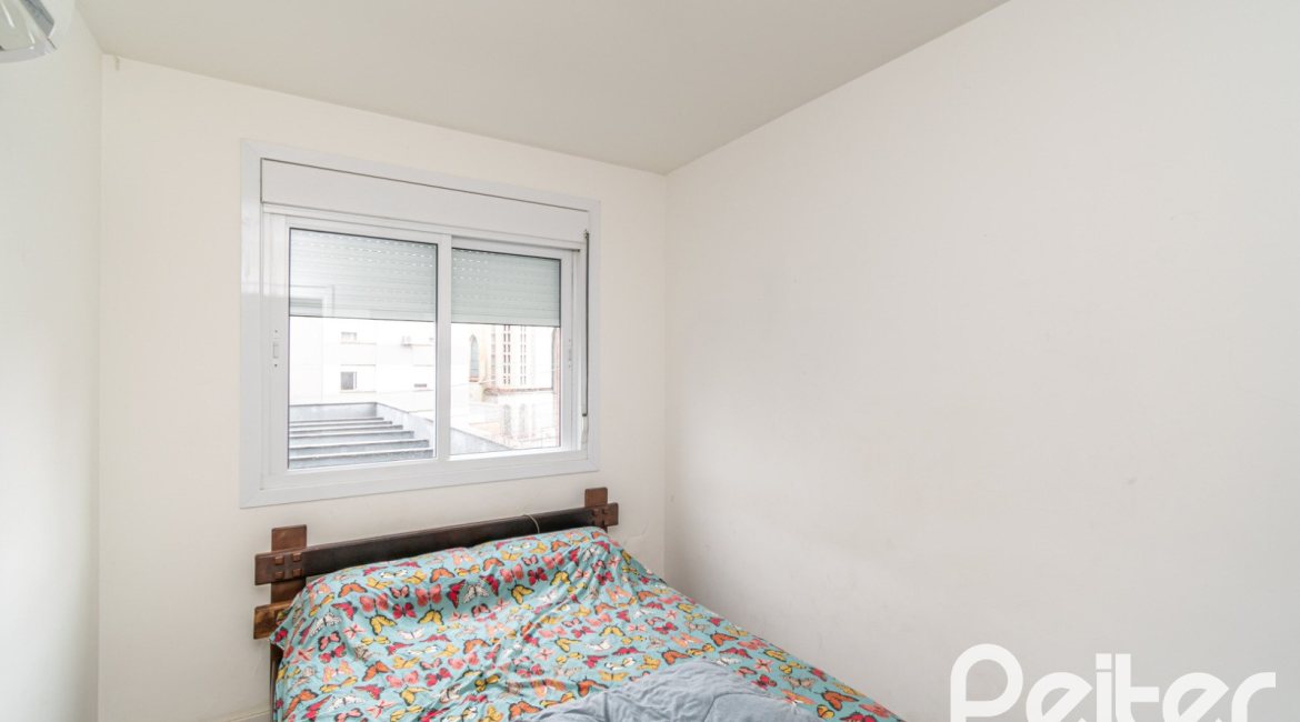 Apartamento à venda com 79m², 3 dormitórios, 1 suíte, 1 vaga, no bairro Cidade Baixa em Porto Alegre