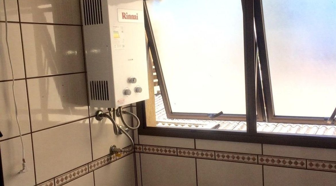 Apartamento à venda com 91m², 2 dormitórios, 1 suíte, 1 vaga, no bairro Menino Deus em Porto Alegre