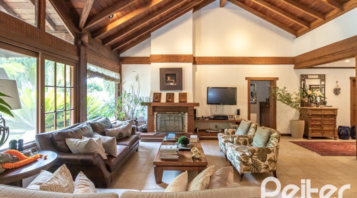 Casa em Condomínio à venda com 290m², 3 dormitórios, 3 suítes, 4 vagas, no bairro Terra Ville em PORTO ALEGRE