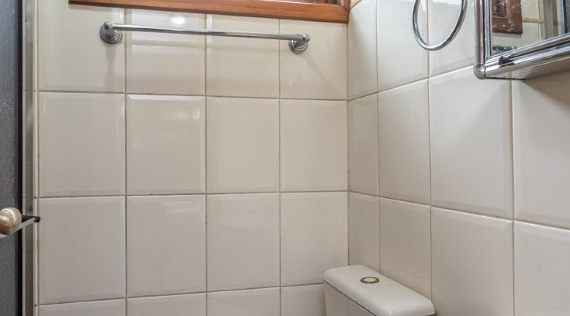 Casa em Condomínio à venda com 270m², 3 dormitórios, 1 suíte, 3 vagas, no bairro Jardim Isabel em PORTO ALEGRE