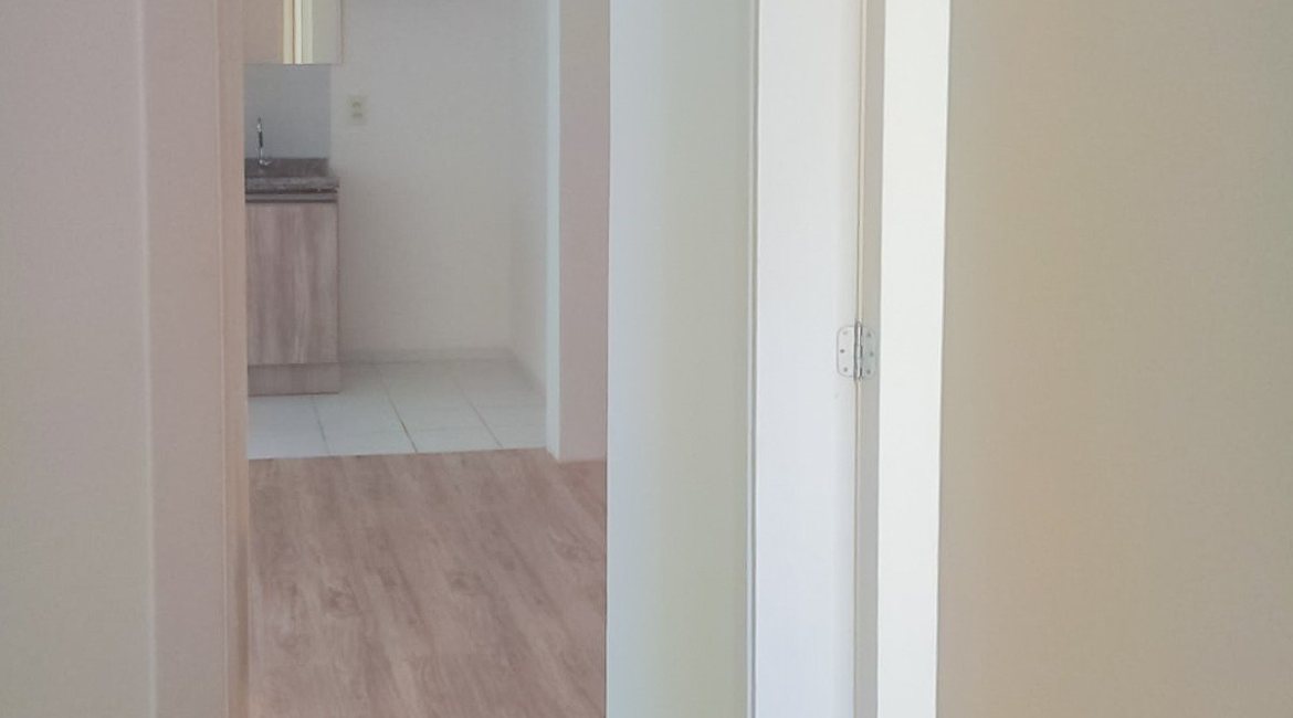 Apartamento à venda com 45m², 2 dormitórios, 1 vaga, no bairro Ipanema em PORTO ALEGRE